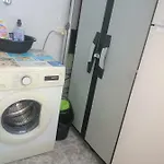 Bright Spacious Apartment, 2 Min Walk From Daire