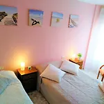 Bright Spacious Apartment, 2 Min Walk From Appartement *