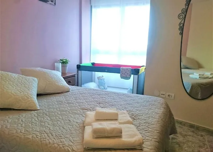 Bright Spacious Apartment, 2 Min Walk From Appartement Candelaria